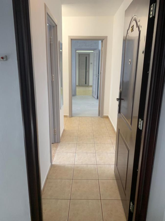 Victoriei Boulevard Private Apartment Brasov