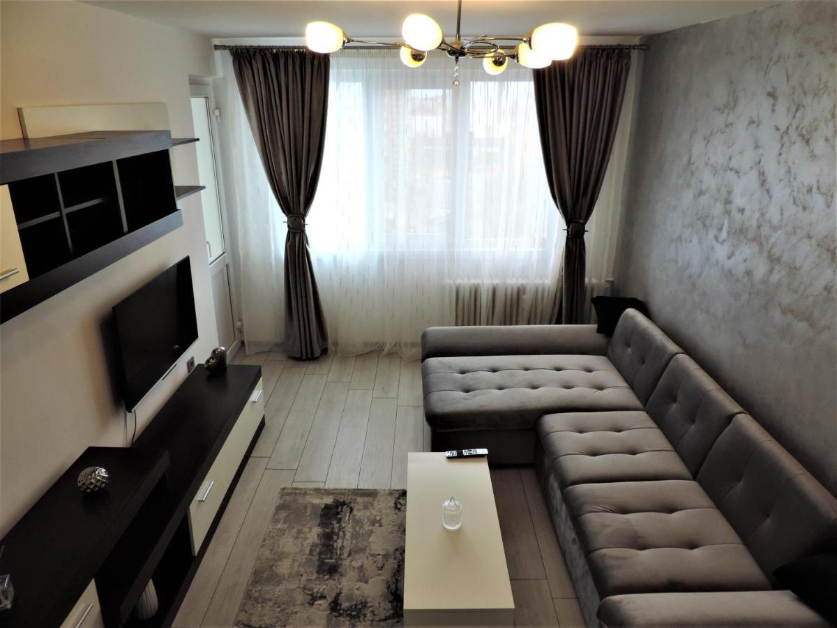 Victoriei Boulevard Private Apartment Brasov