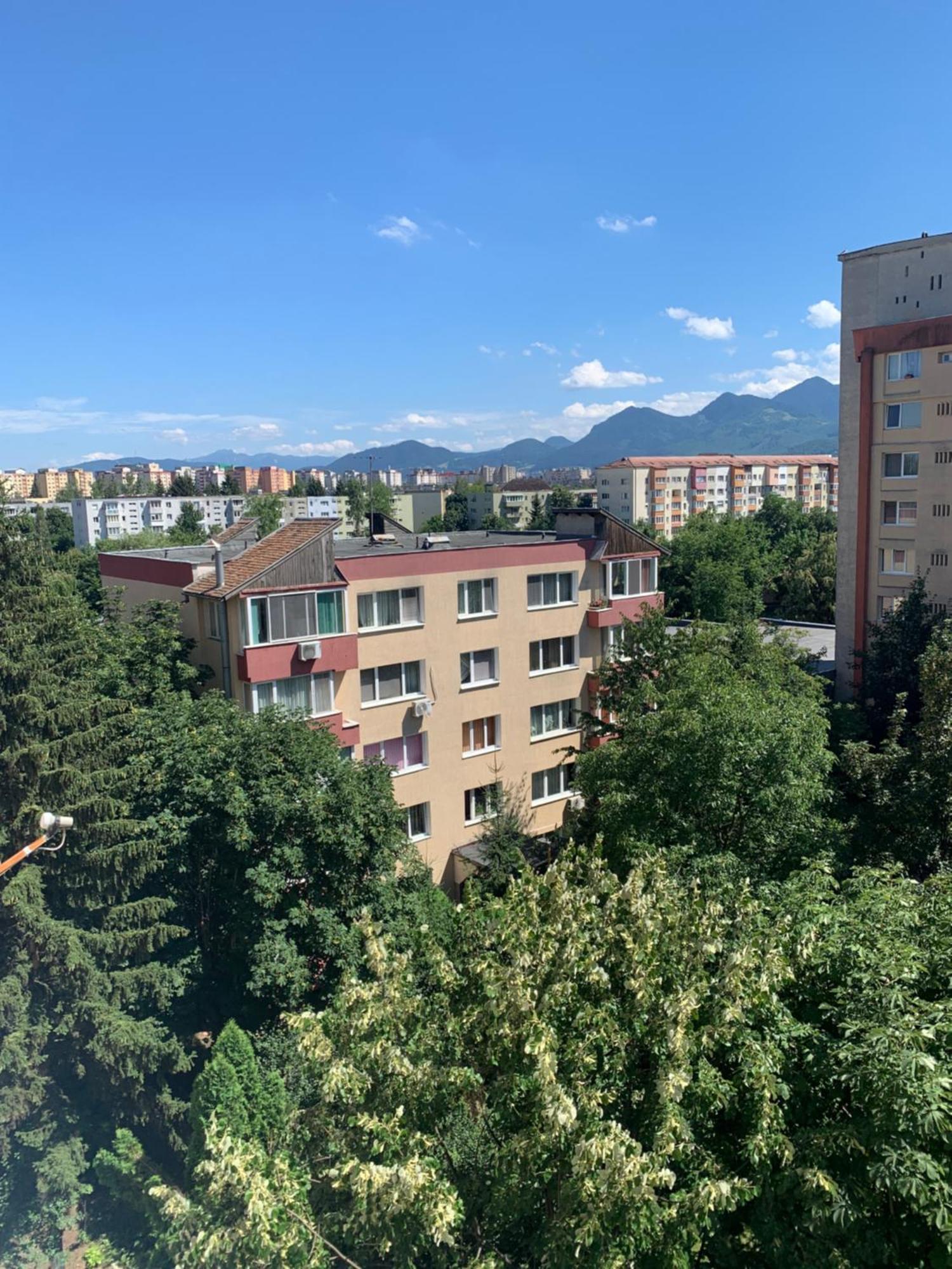 Victoriei Boulevard Private *
